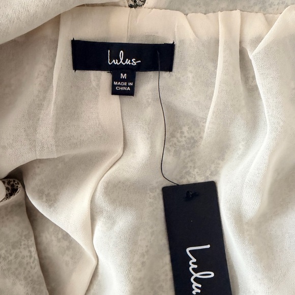 Lulus  Wandering Wistfully Cream Floral Print Tiered Maxi Dress Ruffled Sz M - Picture 10 of 11